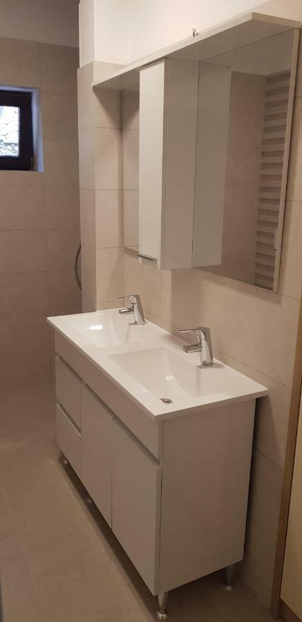 Premium Apartments Joy Примоштен Экстерьер фото