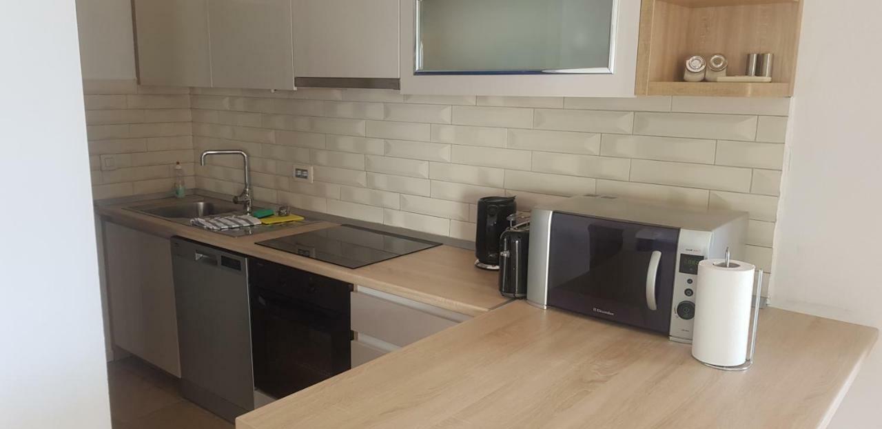 Premium Apartments Joy Примоштен Экстерьер фото