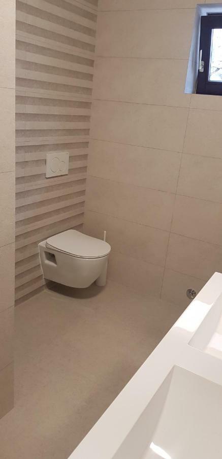 Premium Apartments Joy Примоштен Экстерьер фото