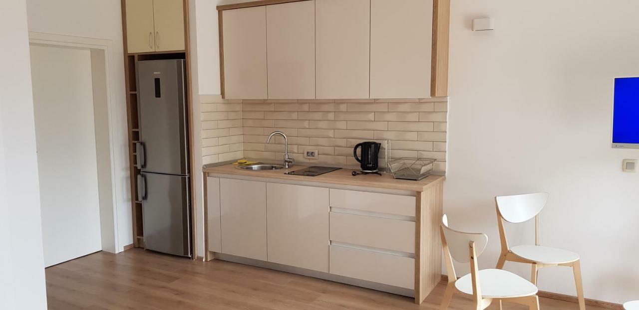 Premium Apartments Joy Примоштен Экстерьер фото